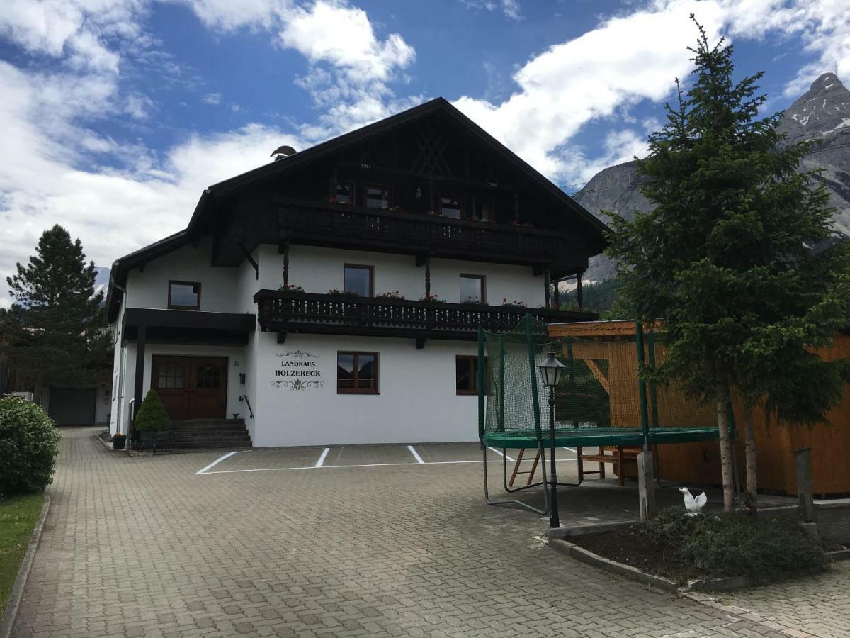 Holzereck *